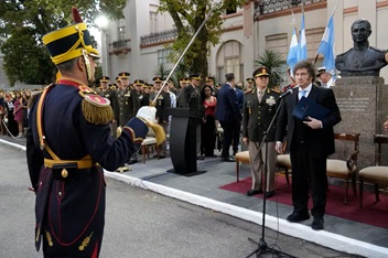 MILEI EN ACTO...
