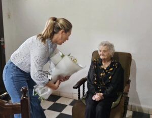 mujer longeva.