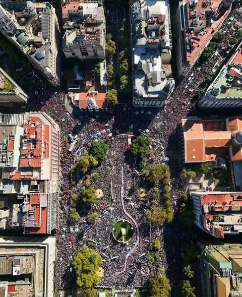 plaza de mayo